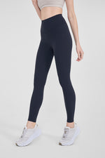 將圖片載入圖庫檢視器 Air Cooling Genie Signature Leggings 柔軟輕薄運動長褲 - THE B.
